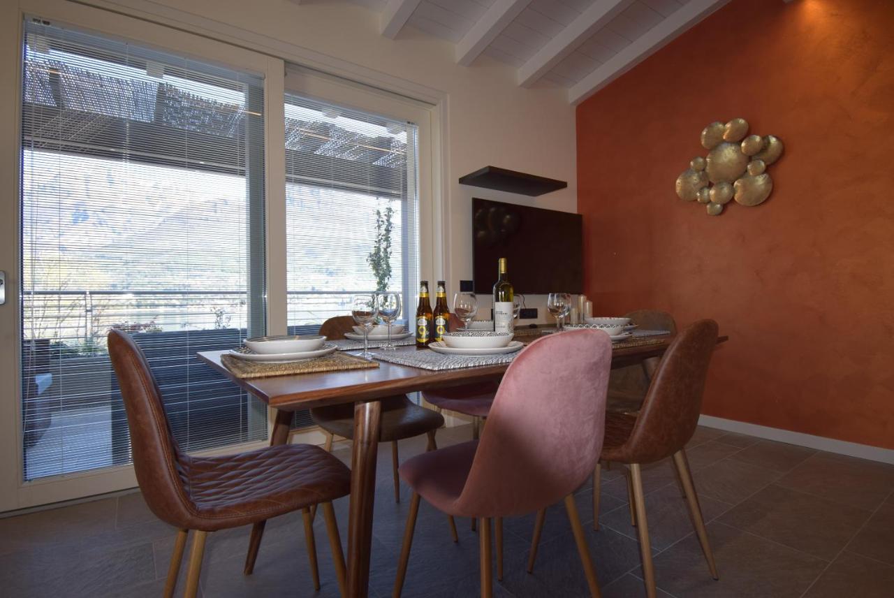 Apt Jolanda Bellagio Wild Flowers Onno Buitenkant foto